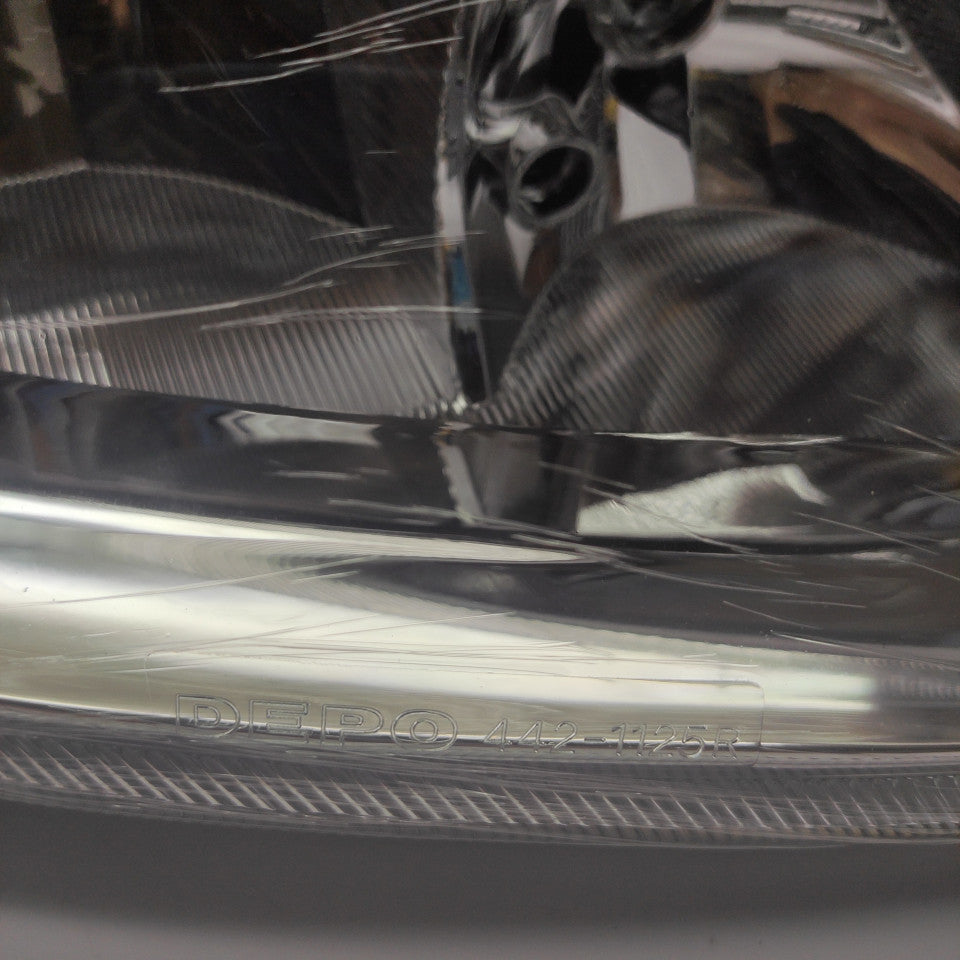 Farol Direito Opel Corsa C 03-06