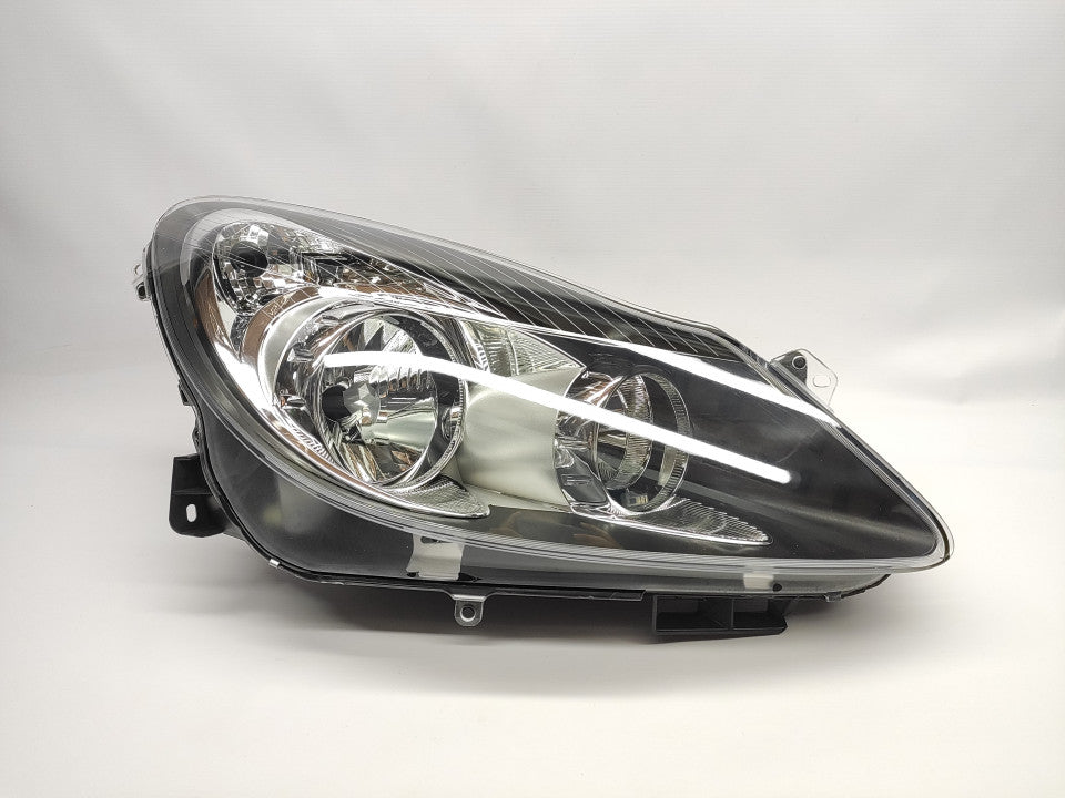 Farol Direito Opel Corsa D 06-11 Mascara Preta