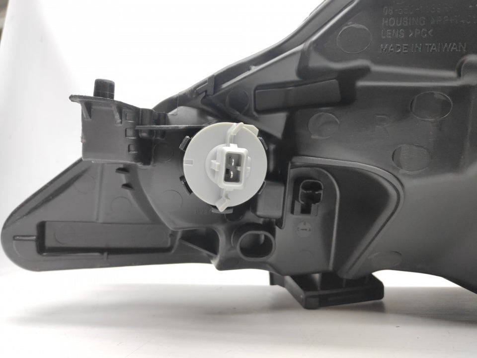 Farol Direito Peugeot 107 12-