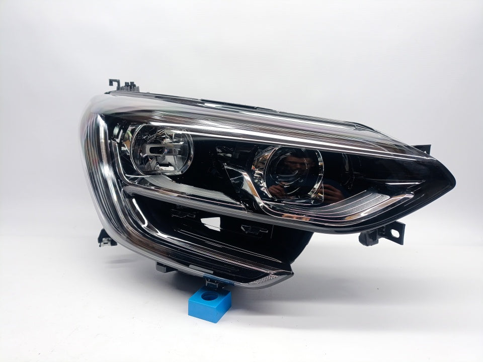 Farol Direito Renault Megane IV 16-22 Led C