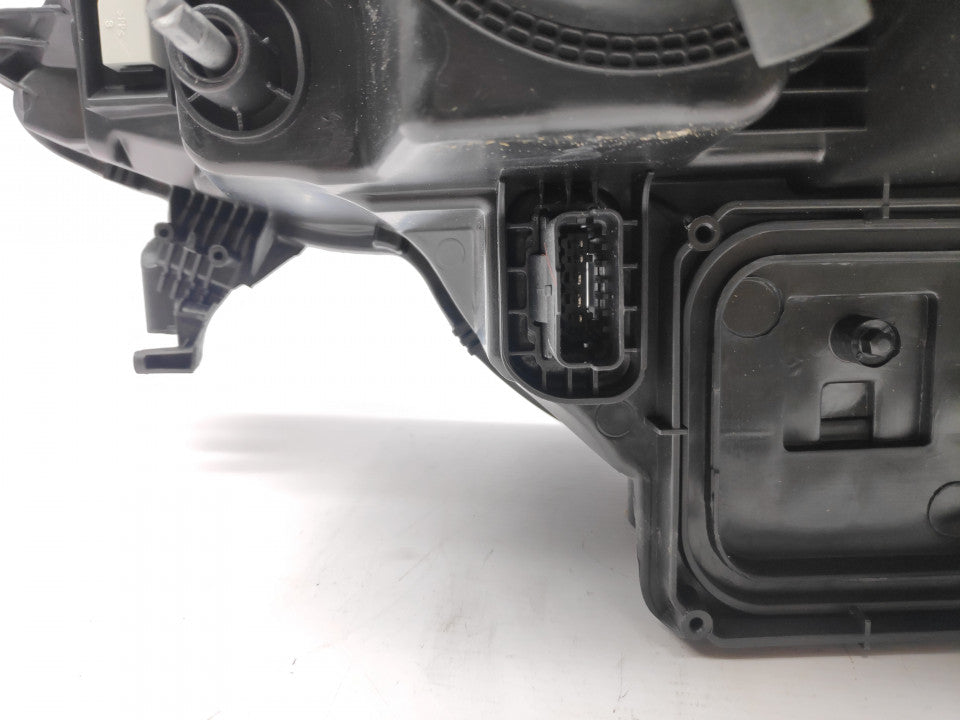 Farol Direito Renault Megane IV 16-