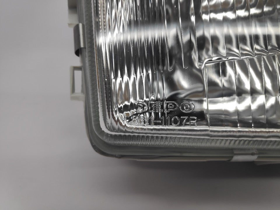 Farol Direito Renault R21 / Trafic 86-01