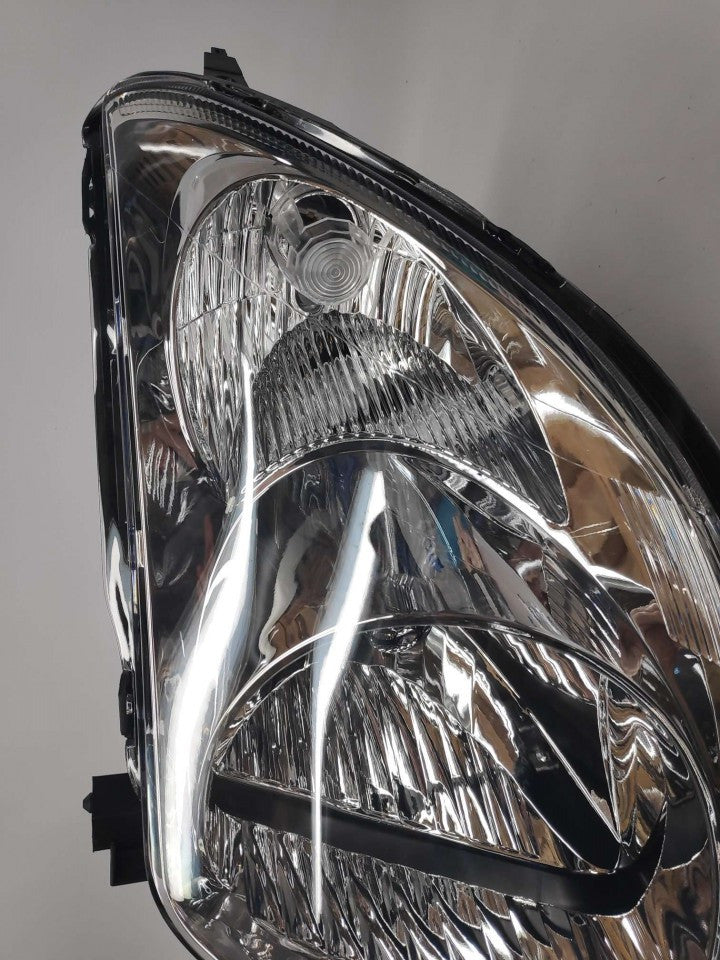 Farol Direito Suzuki Swift 05-10