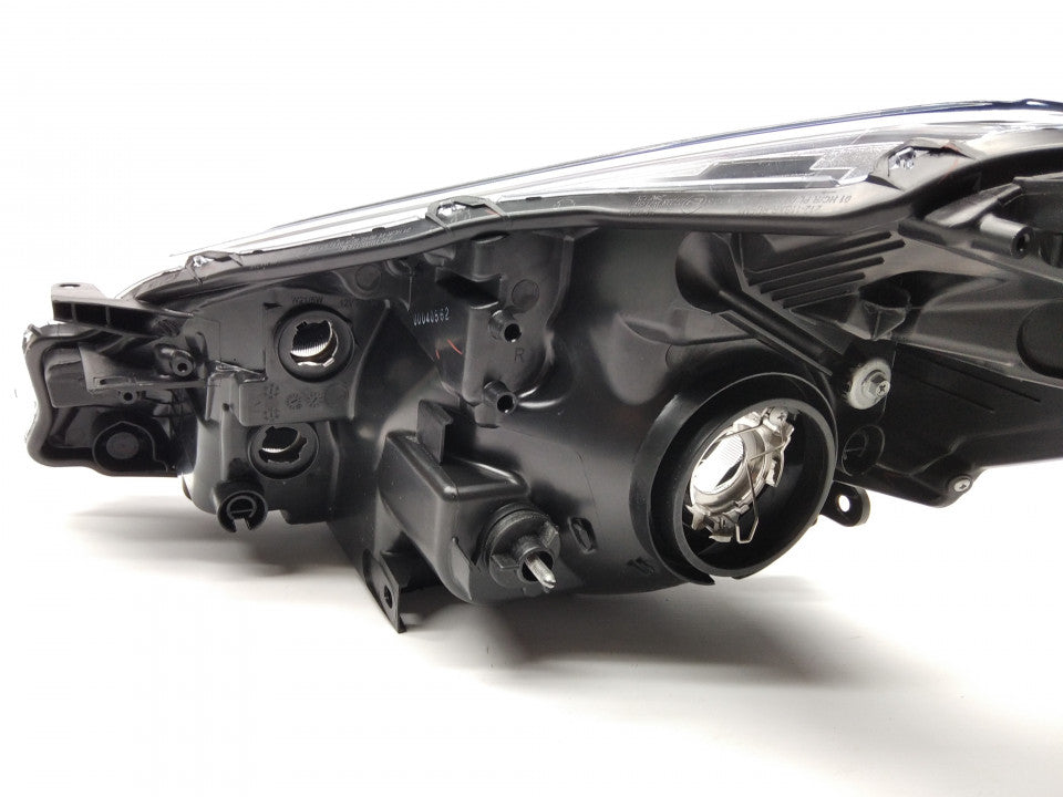 Farol Direito Toyota Yaris 17-