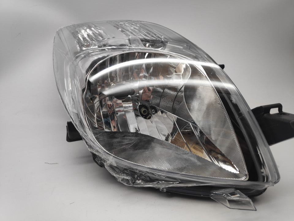 Farol Direito Toyota Yaris 5P 06-09