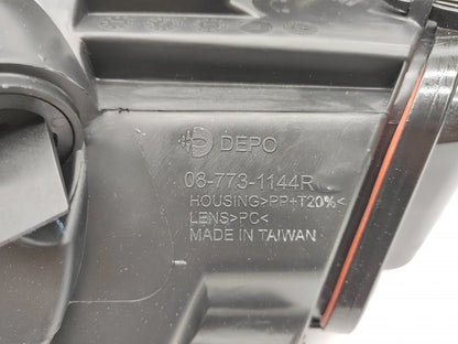 Farol Direito Volvo V40 12-18