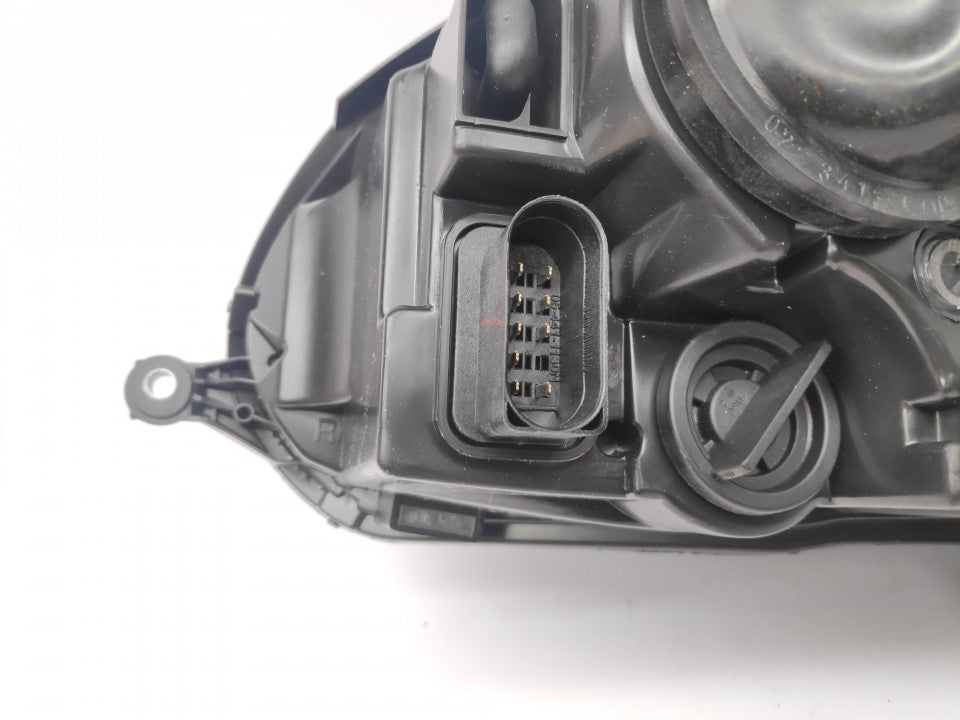 Farol Direito Vw Golf V 03-08 Mascara Preta