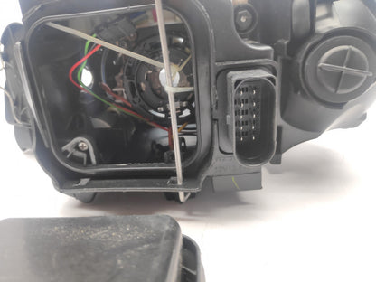 Farol Direito xenon Audi A3 3P 03-08