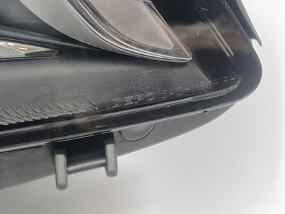 Farol Direito Xenon Mercedes Benz X156 GLA 13-16