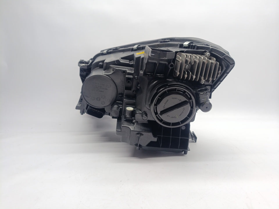 Farol Direito Xenon Mercedes Benz X156 GLA 13-16