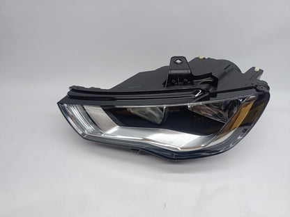 Farol Esquerdo Audi A3 12-16