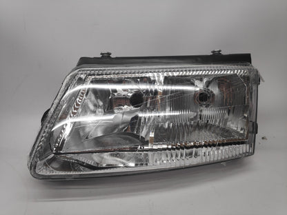 Farol Esquerdo C/ Nevoeiro Vw Passat B5 96-00
