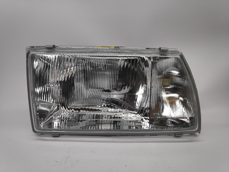 Farol Esquerdo Citroen C-15 / Visa 79-92