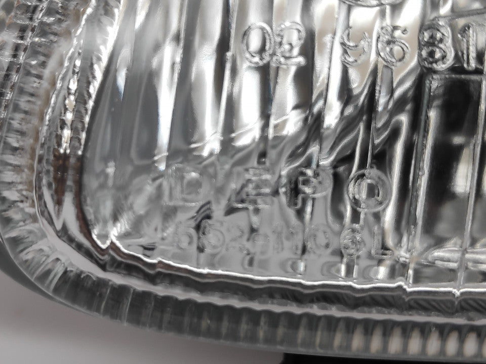 Farol Esquerdo Citroen Saxo 96-99