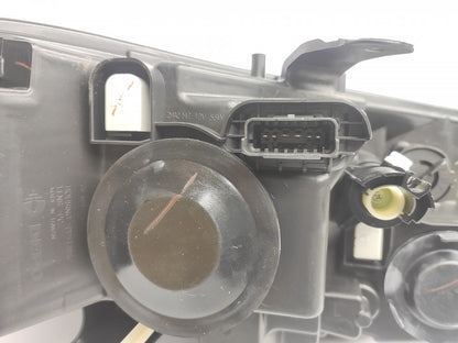 Farol Esquerdo Dacia Sandero II 17-