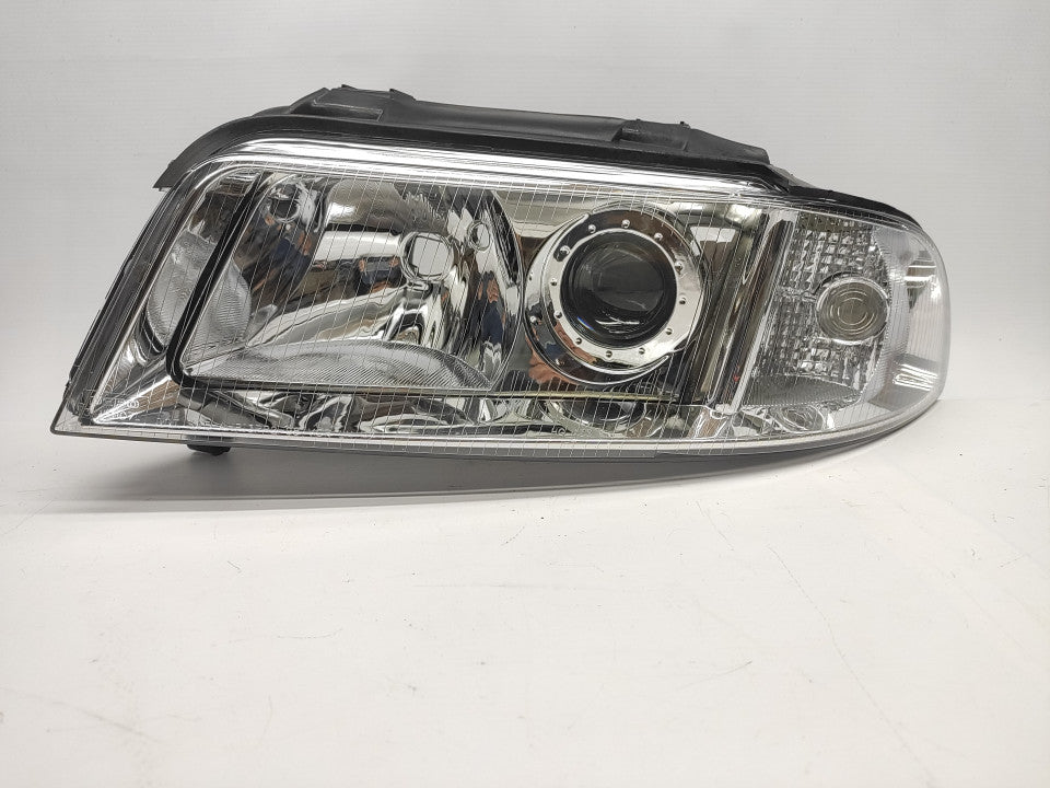 Farol Esquerdo Eletrico Audi A4 99-00