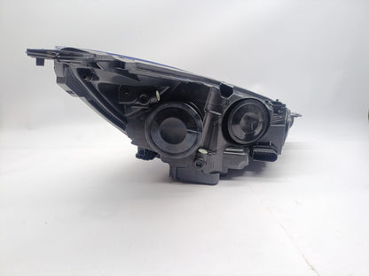 Farol Esquerdo Ford Focus 14-