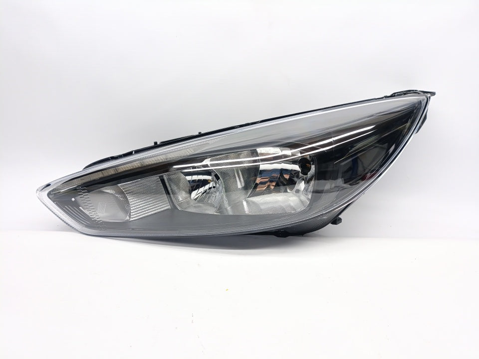 Farol Esquerdo Ford Focus Led 14-17