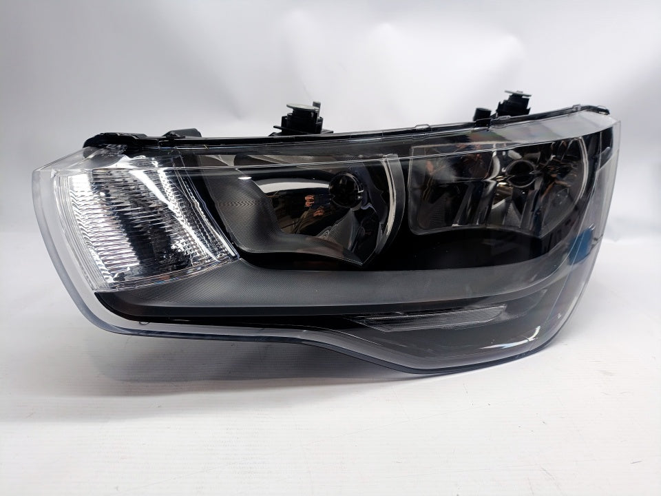 Farol Esquerdo Fundo Negro Audi A1 SportBack 10-14