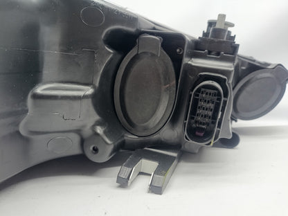 Farol Esquerdo Fundo Negro Audi A1 SportBack 10-14
