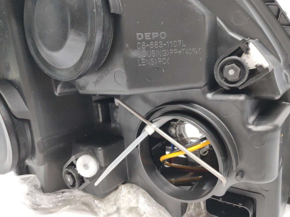 Farol Esquerdo Iveco Daily 06-11
