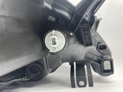 Farol Esquerdo Led Fundo Negro Peugeot 108 15-