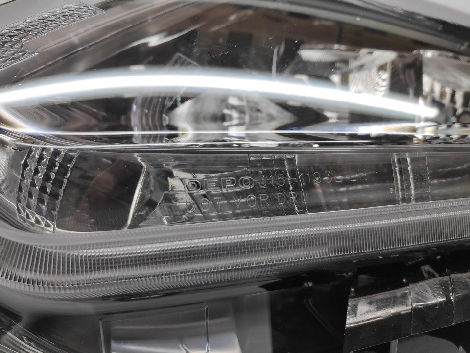 Farol Esquerdo Led Nissan X-Trail 14-
