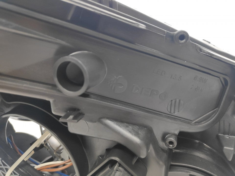 Farol Esquerdo Led Peugeot 208 12-