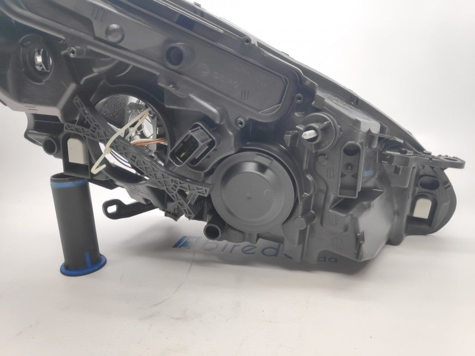 Farol Esquerdo Led Peugeot 208 12-
