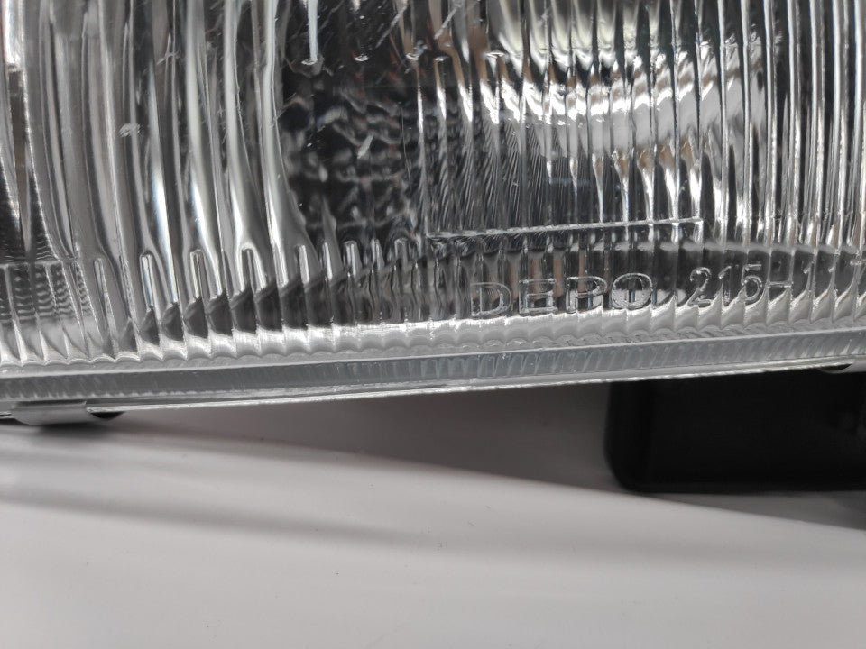 Farol Esquerdo Manual Nissan Navara Pick-Up D22 98-00