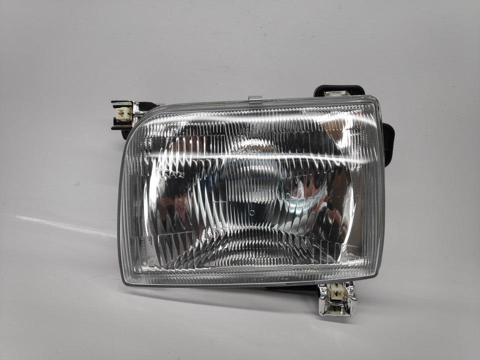 Farol Esquerdo Manual Nissan Navara Pick-Up D22 98-00