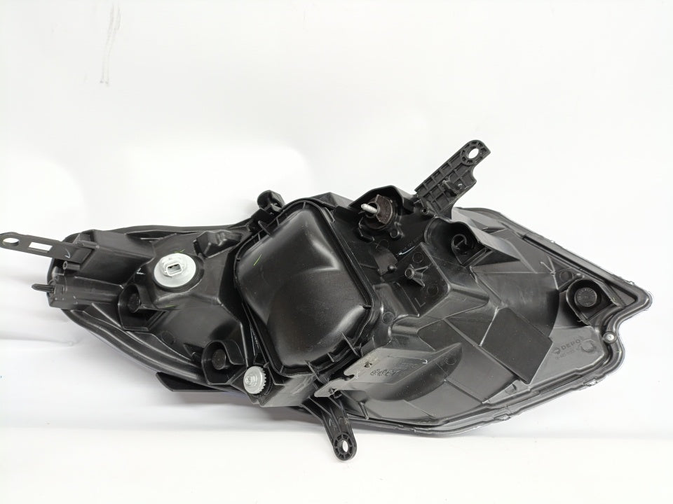Farol Esquerdo Mercedes Citan W415 2012 a 2021