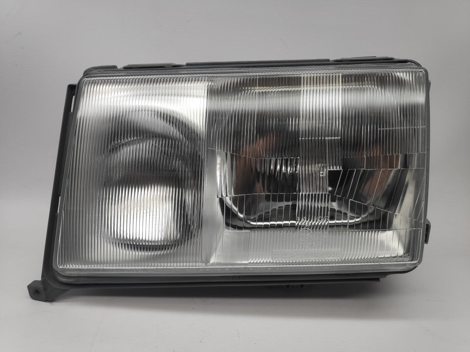 Farol Esquerdo Mercedes W124 Berlina / Coupe / Cabrio 85-93