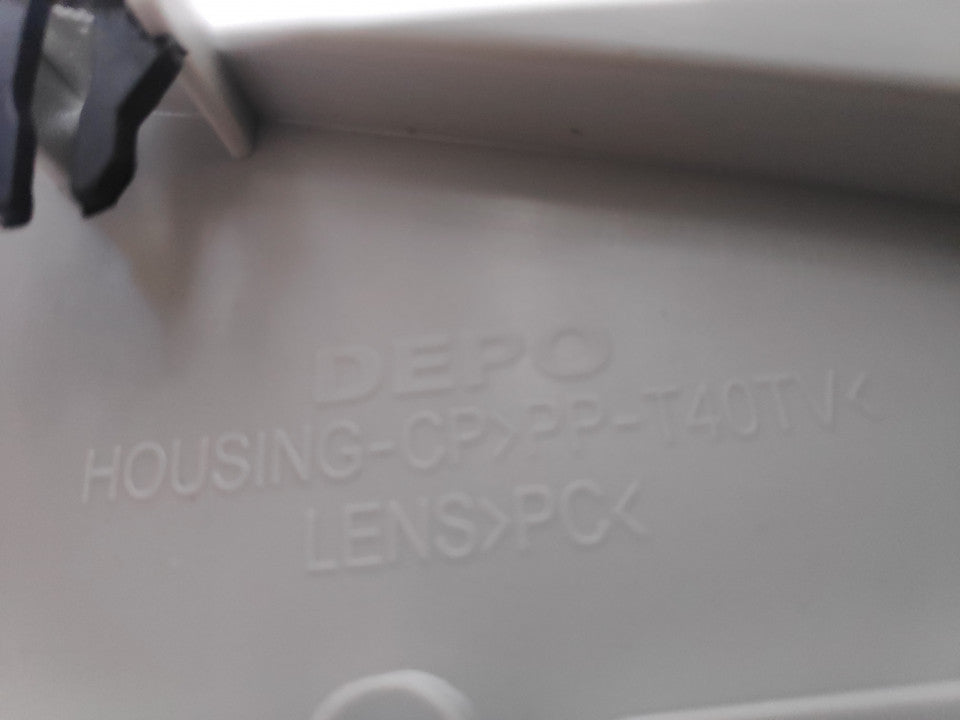 Farol Esquerdo Mercedes W203 C Class 04-07