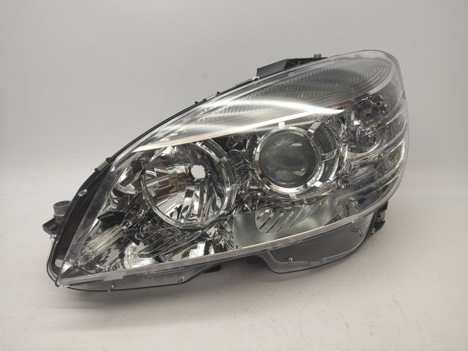 Farol Esquerdo Mercedes W204 C Class 07-10