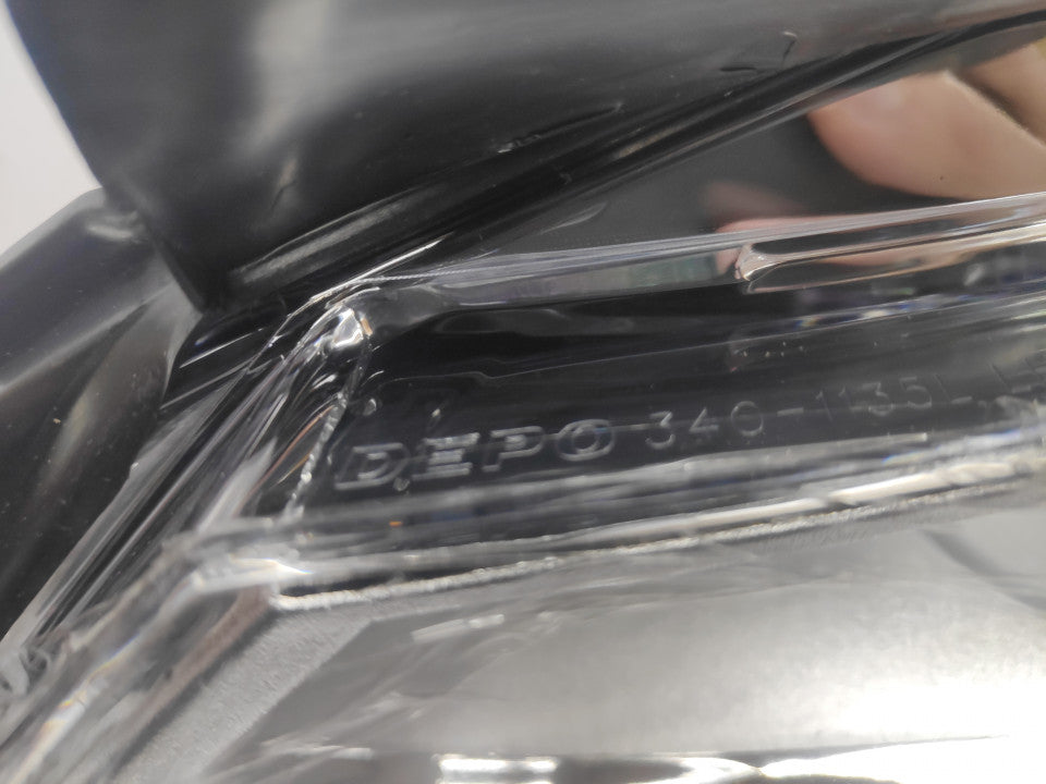Farol Esquerdo Mercedes W204 C Class 10-14