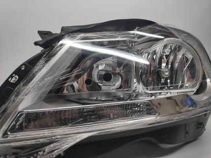 Farol Esquerdo Mercedes W204 C Class 10-14