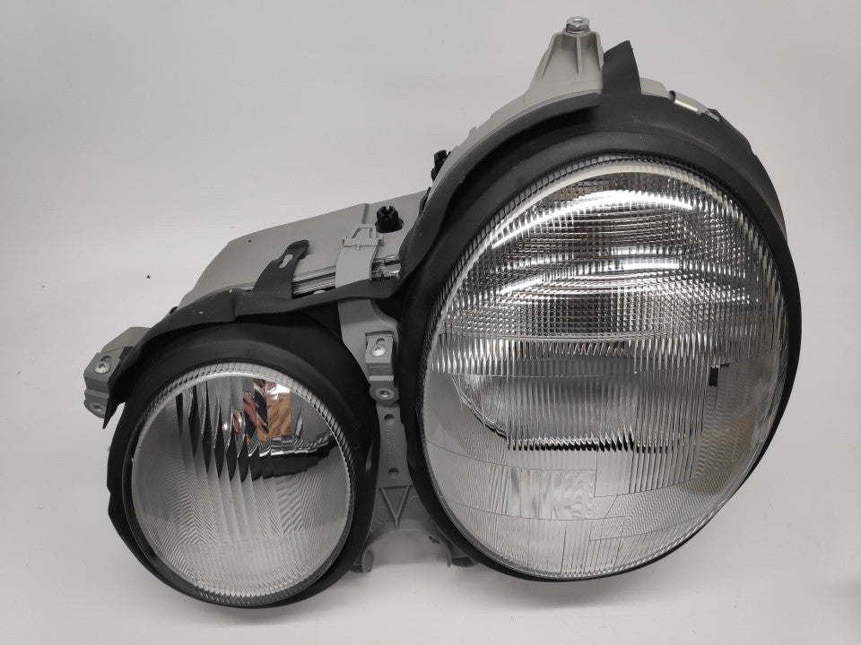 Farol Esquerdo Mercedes W210 E Class 99-02