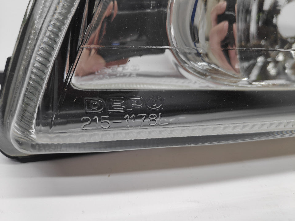 Farol Esquerdo Nissan Almera N15 98-00