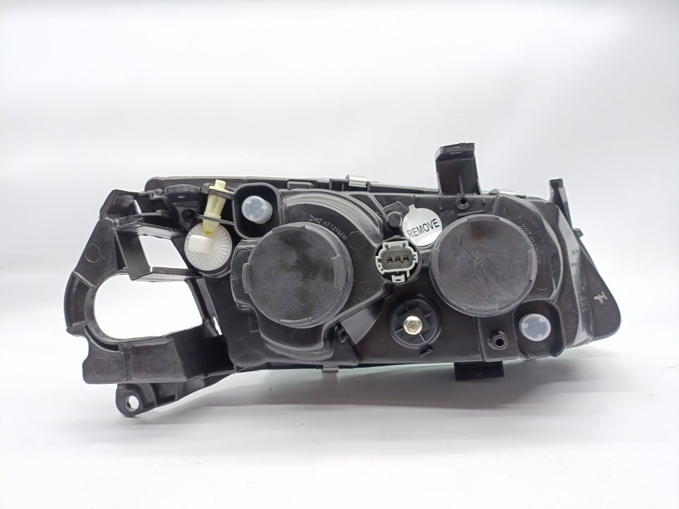 Farol Esquerdo Nissan Almera N16 00-02