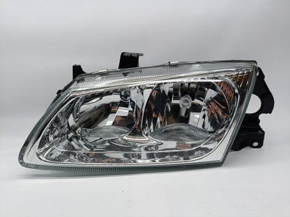 Farol Esquerdo Nissan Almera N16 00-02