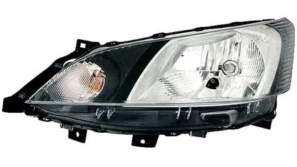 Farol Esquerdo Nissan Nv200 10-