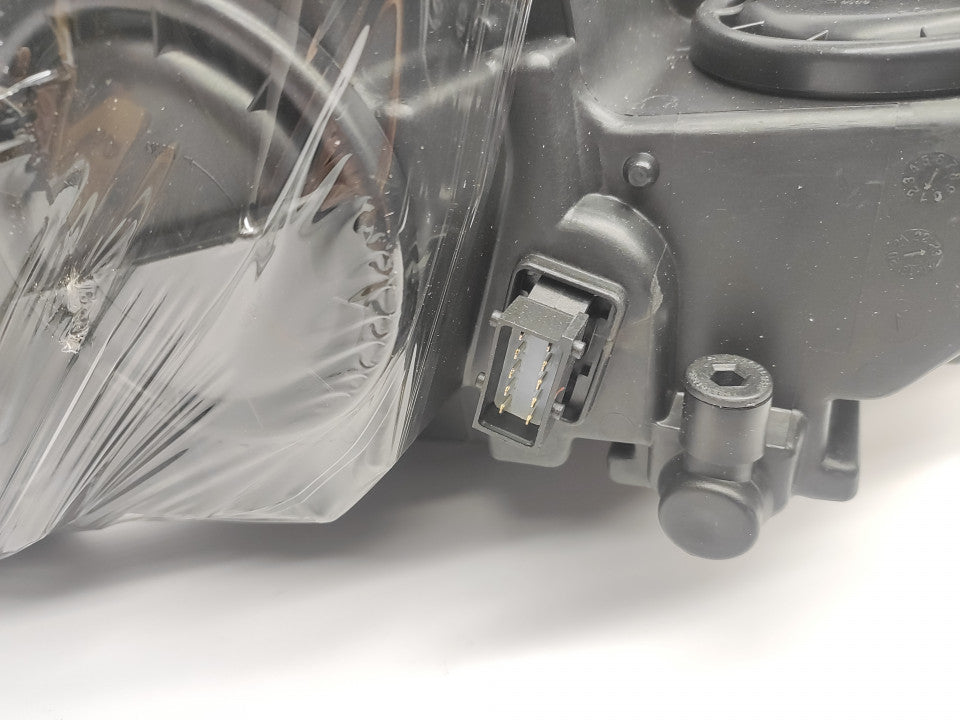 Farol Esquerdo Opel Astra K 15-