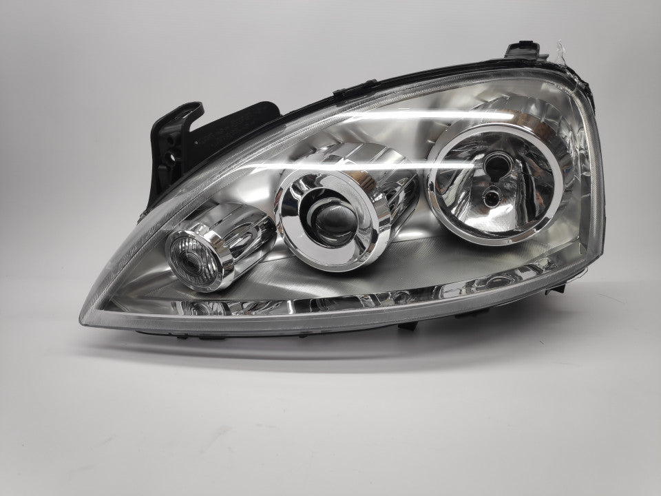 Farol Esquerdo Opel Corsa C 03-06 Olho Boi