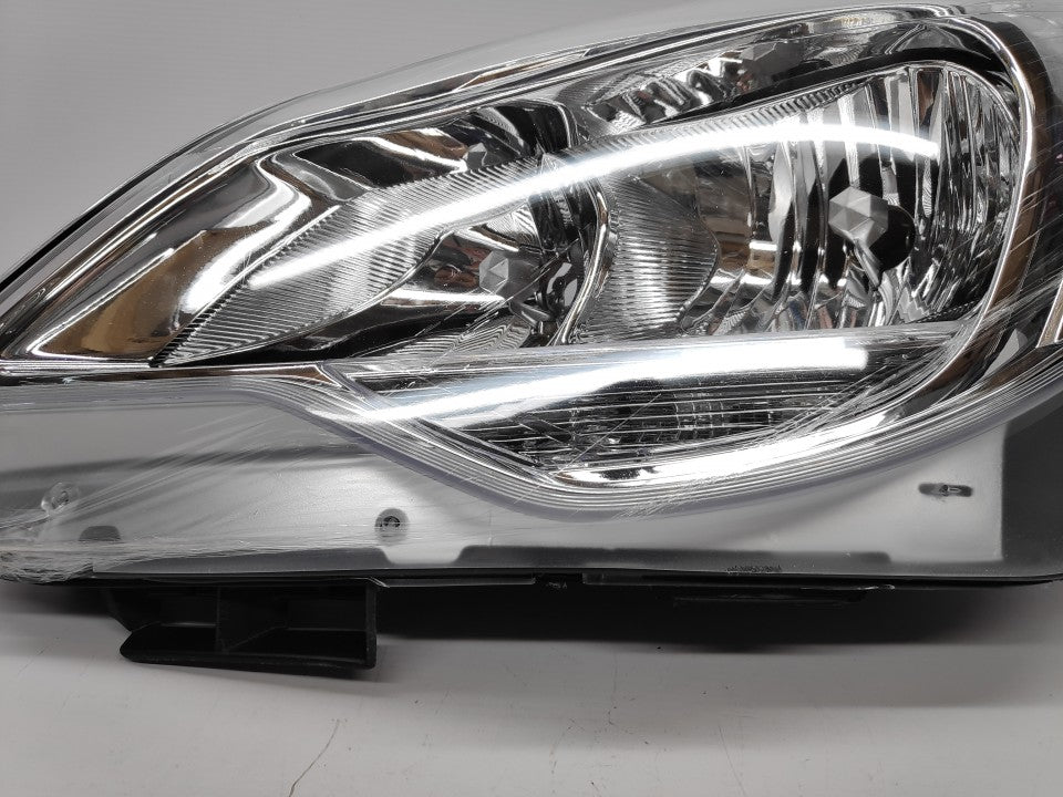 Farol Esquerdo Opel Corsa D 11-14 Cromado
