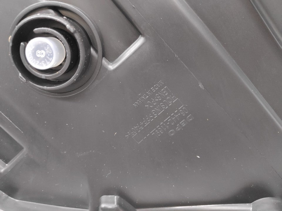Farol Esquerdo Opel Corsa D 11-14 Cromado