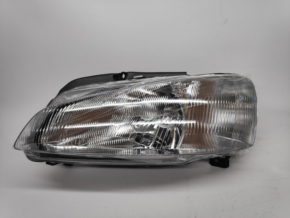 Farol Esquerdo Peugeot 106 96-03