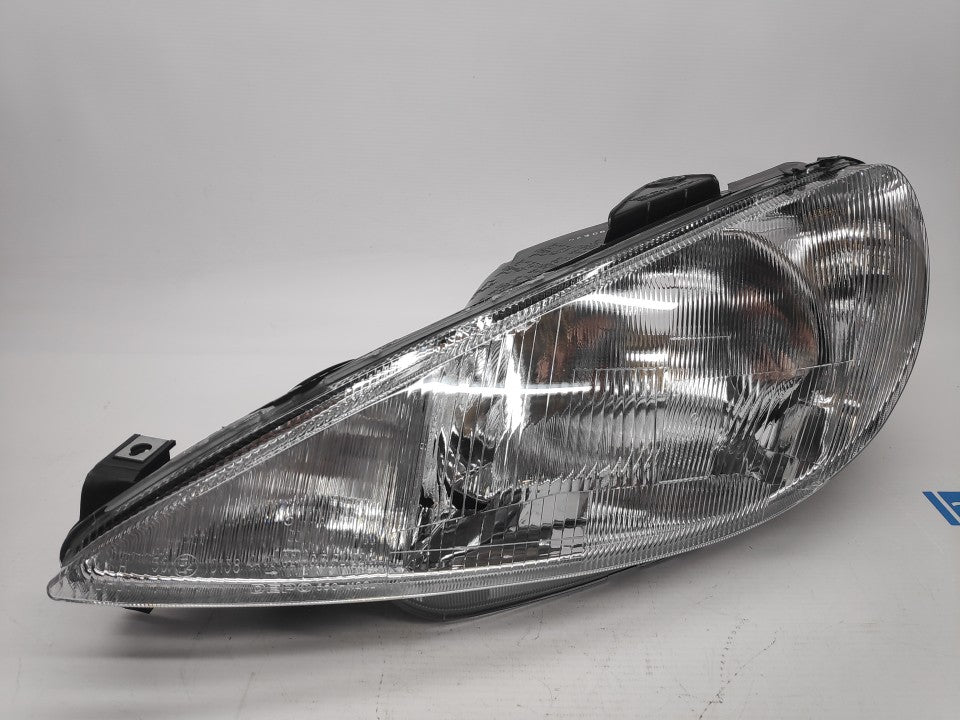 Farol Esquerdo Peugeot 206 98-02