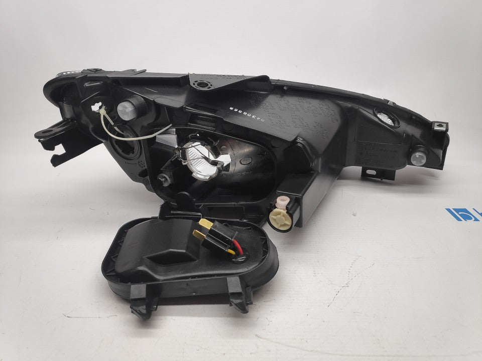 Farol Esquerdo Peugeot 206 98-02