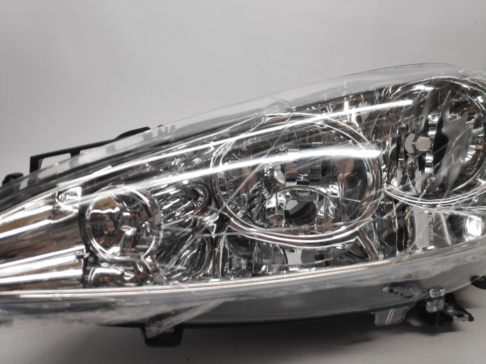 Farol Esquerdo Peugeot 308 07-11